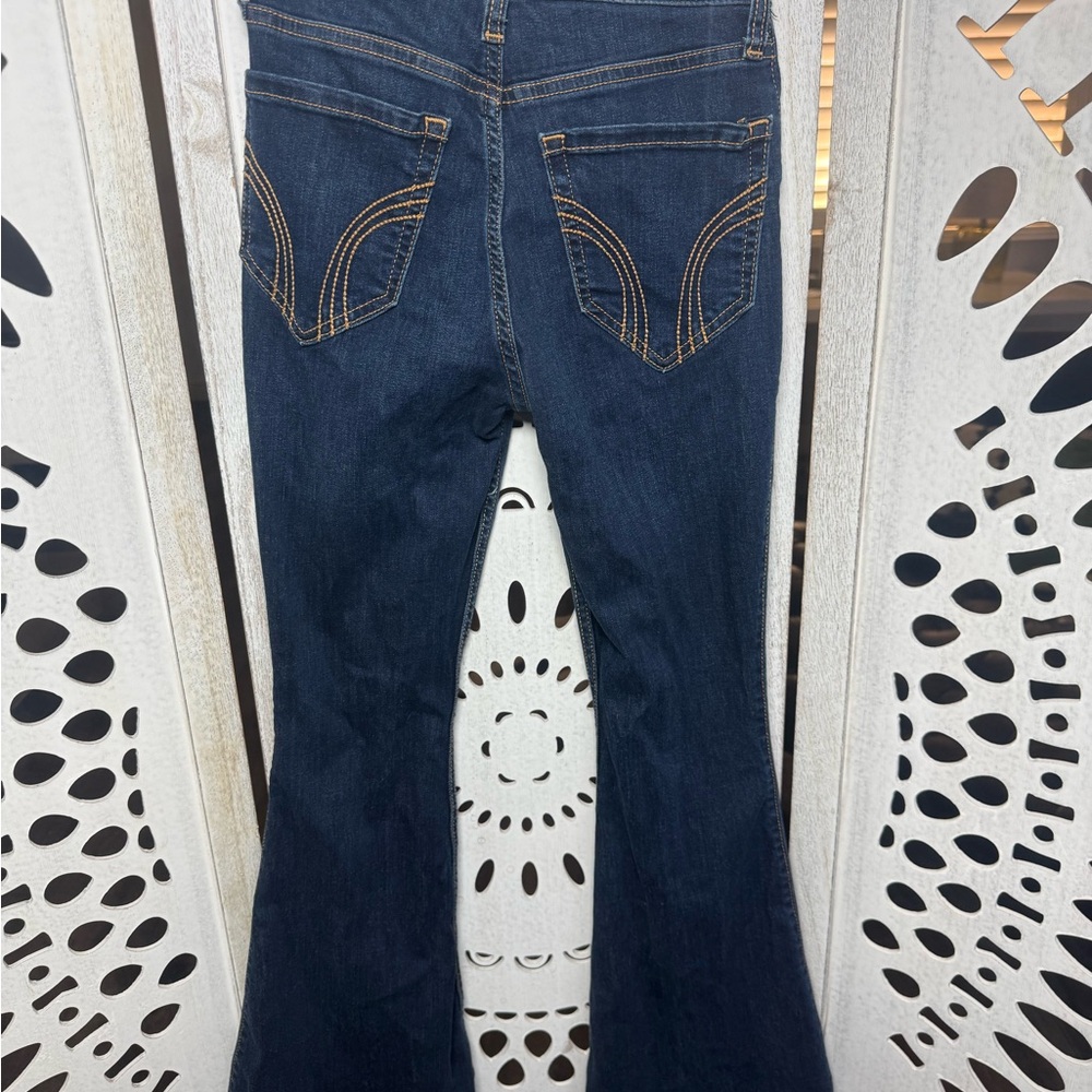 Hollister High-Rise Dark Blue Flare Jeans - Women - Picture 3 of 4